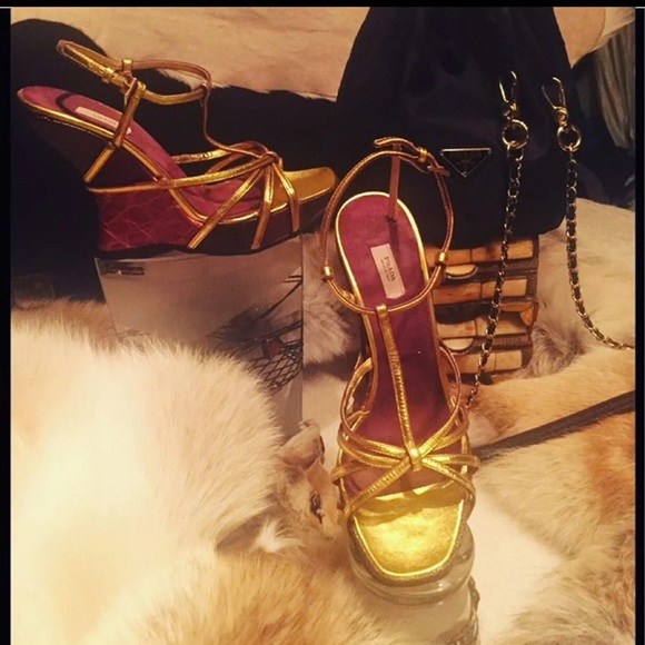 🔥PRADA🔥NEW Milano 2019 Runway Show RETAIL $1900 - Picture 3 of 14